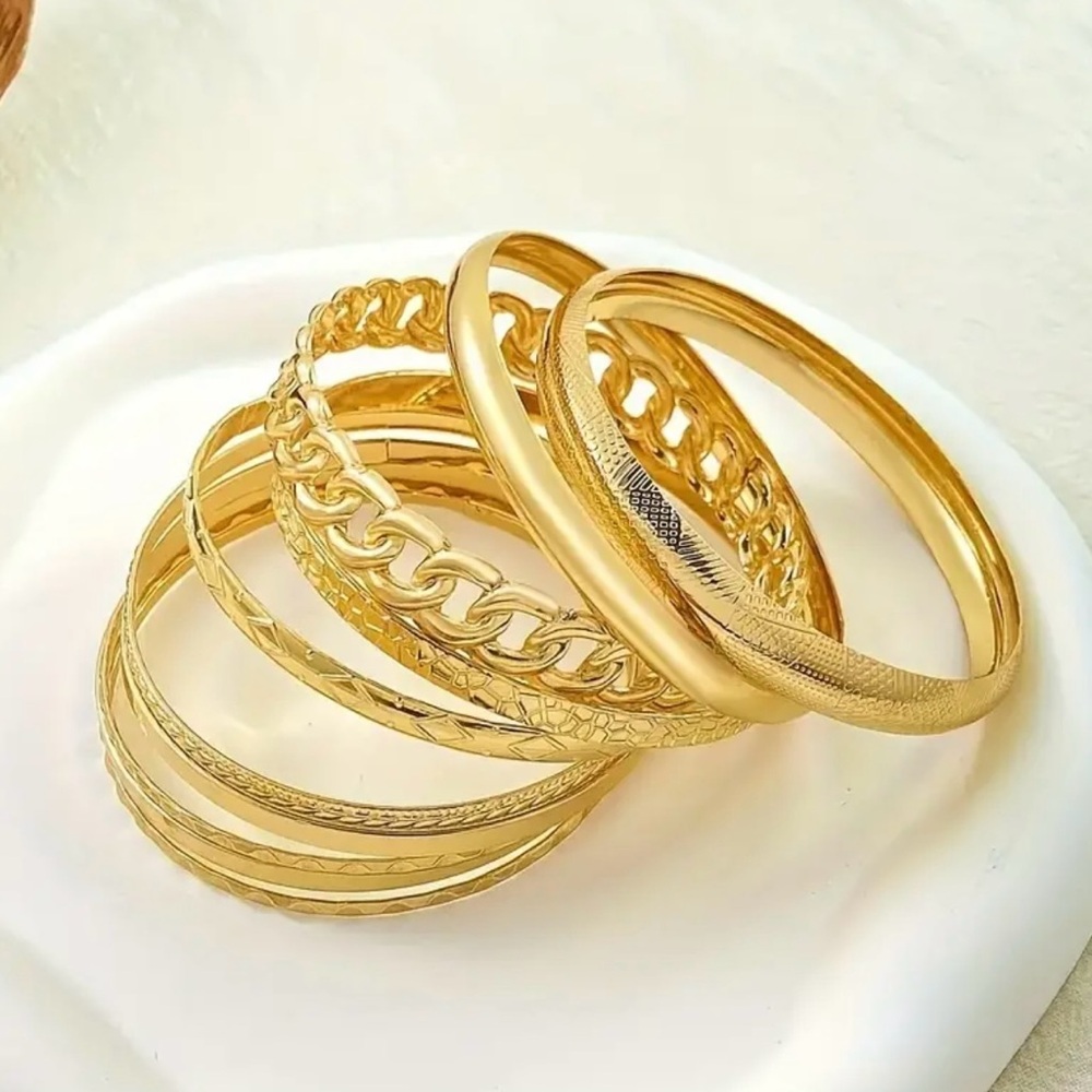 10 Pcs Set Of Delicate Bracelet Alloy Jewelry